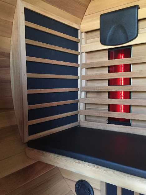 Outdoor-Infrarotfass Tunna, Innenansicht linke Seite